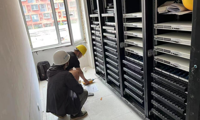 20220802古鎮(zhèn)口校區(qū)建設(shè)最新進展 網(wǎng)絡(luò)工程安裝穩(wěn)步推進