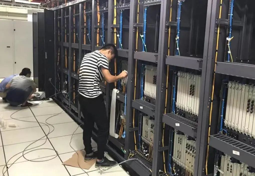 華為5G通信工程師與計算機系統(tǒng)集成 通往未來通信的關(guān)鍵橋梁